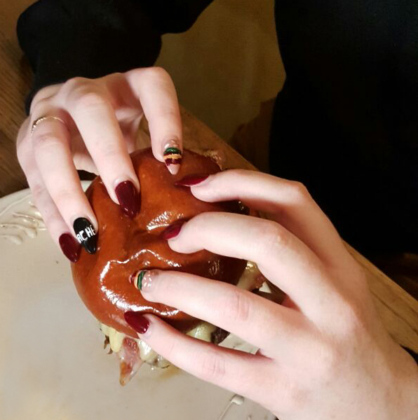 burger-nail